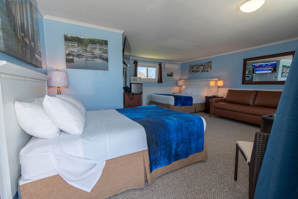 Footbridge Beach Motel - photo 15