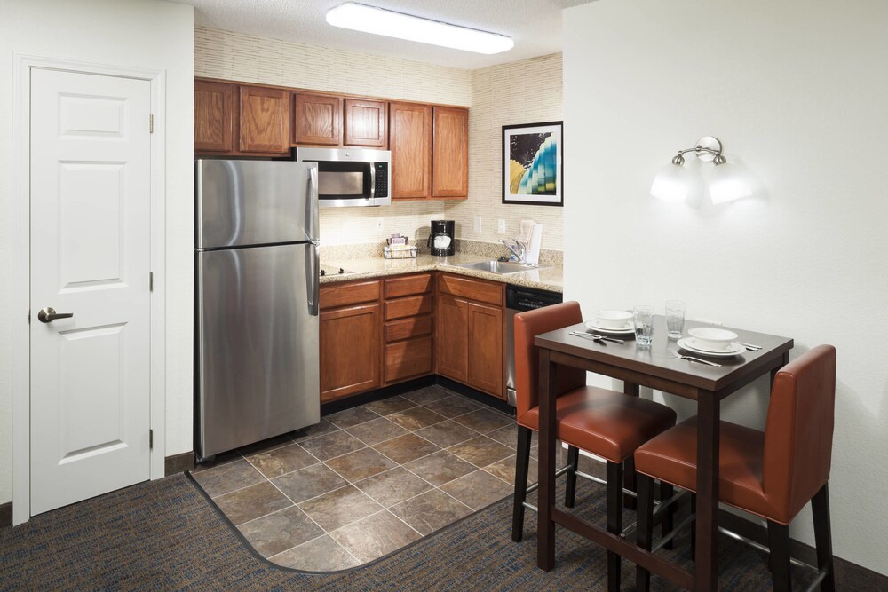 Residence Inn by Marriott Kansas City Overland Park - photo 11