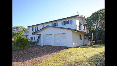 Beach Tails Toogoom Beachfront — hotel in Hervey Bay