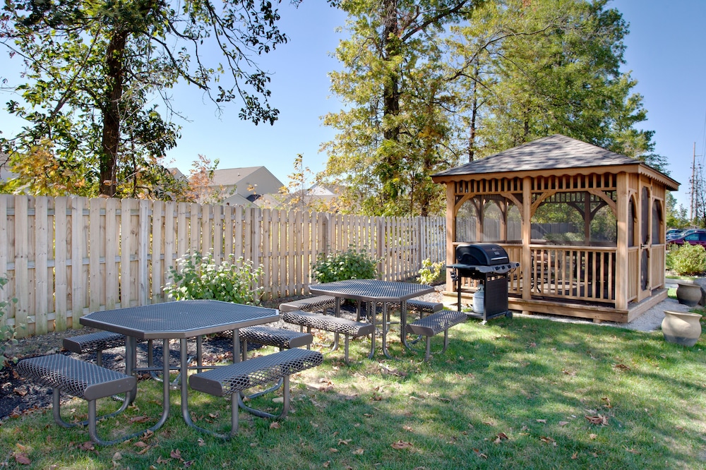 Candlewood Suites Polaris by IHG - photo 20