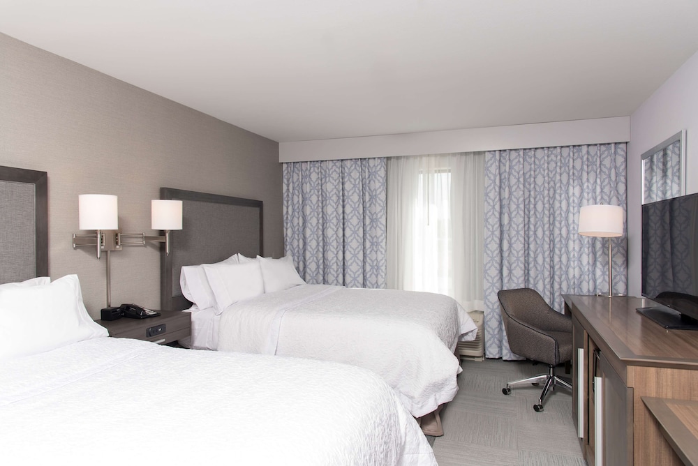Hampton Inn & Suites Michigan City - photo 13