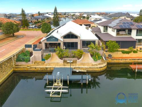 Canal Escape in Wannanup — hotel in Wannanup