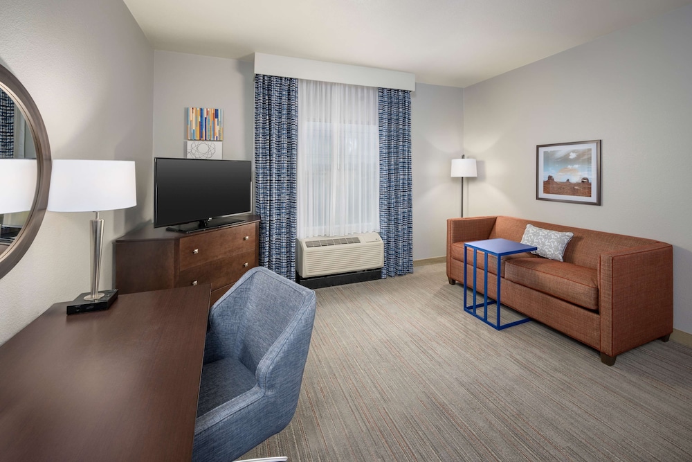 Hampton Inn & Suites Phoenix North Happy Valley - photo 8