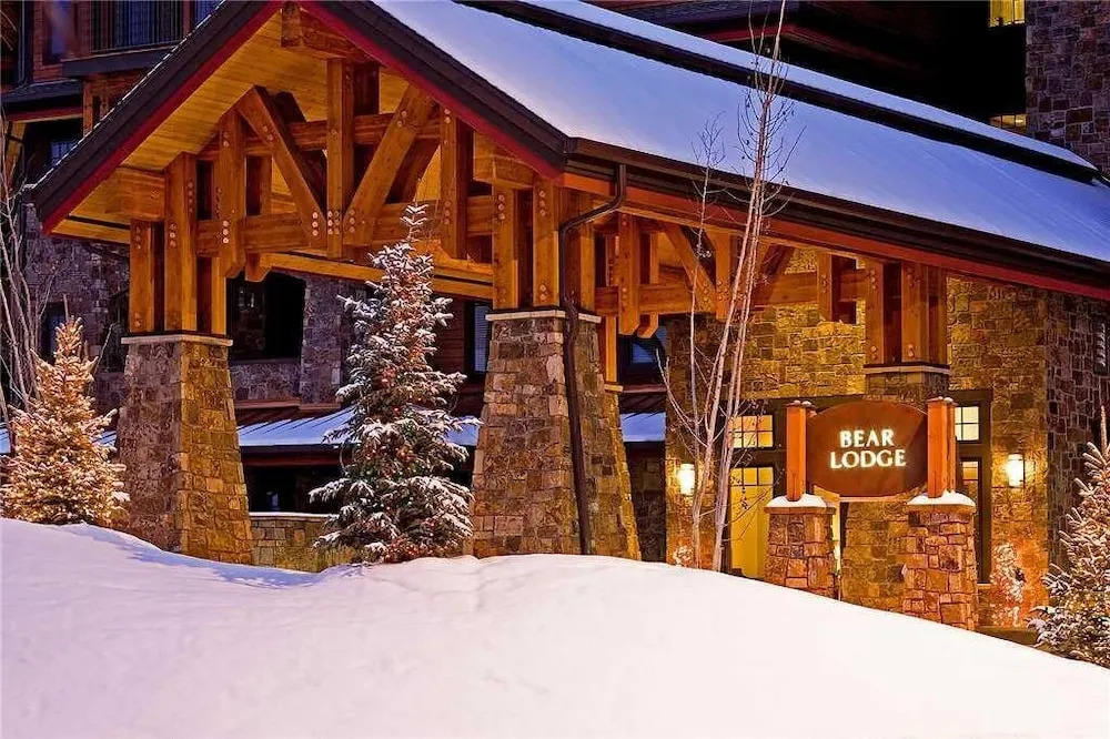 6109 Bear Lodge Trappeur's Crossing Apartment 3 — 4-Star Luxury Hotel in Steamboat Springs, United States