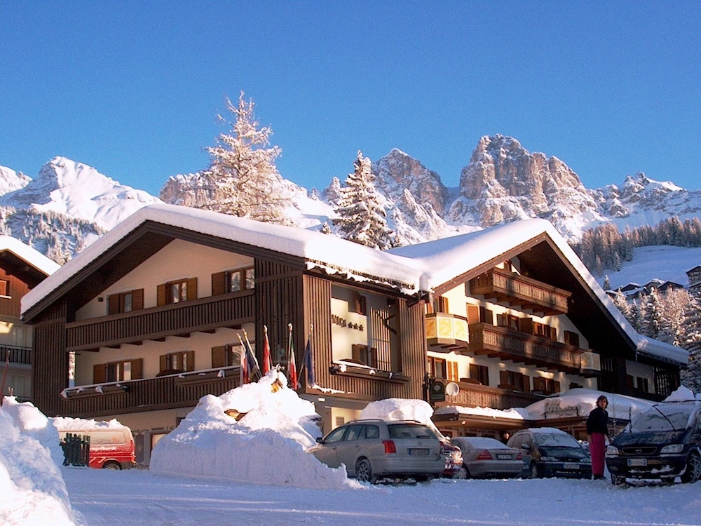 Park Hotel Arnica — 4-Star Luxury Hotel in Falcade Alto, Italy