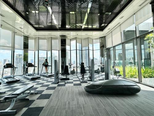 Pool View Two bedrooms Sukhumvit
