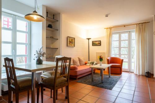 Feriendorf Rugana Klassik 1 Raum Appartement mit Terrasse B51 — 4-Star Luxury Hotel in Dranske, Germany