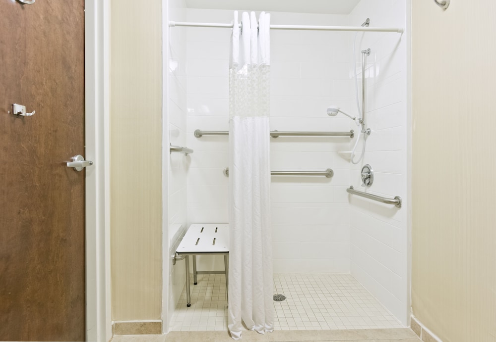 Hampton Inn Asheboro - photo 29