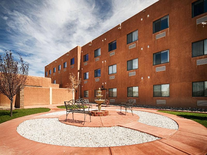 Best Western Territorial Inn & Suites — hotel in Bloomfield