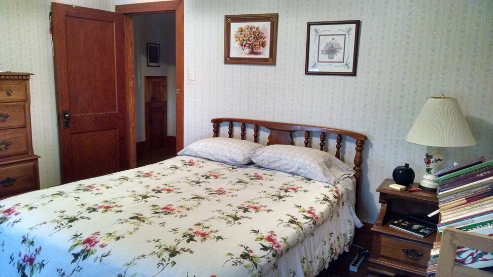 Fish & Loaves B&B - photo 22
