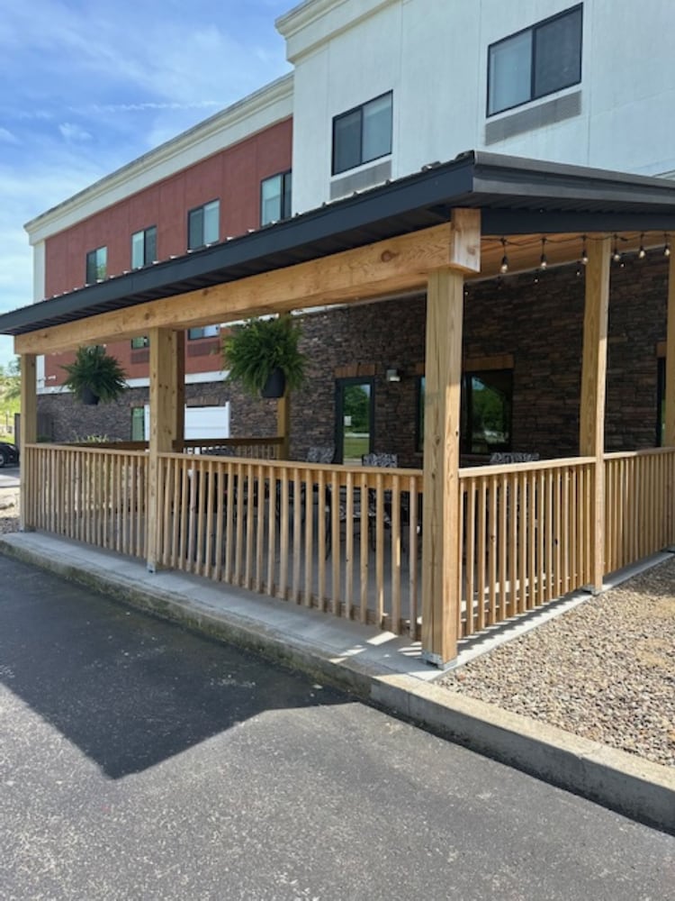 Holiday Inn Express Hotel & Suites Weston by IHG - photo 63