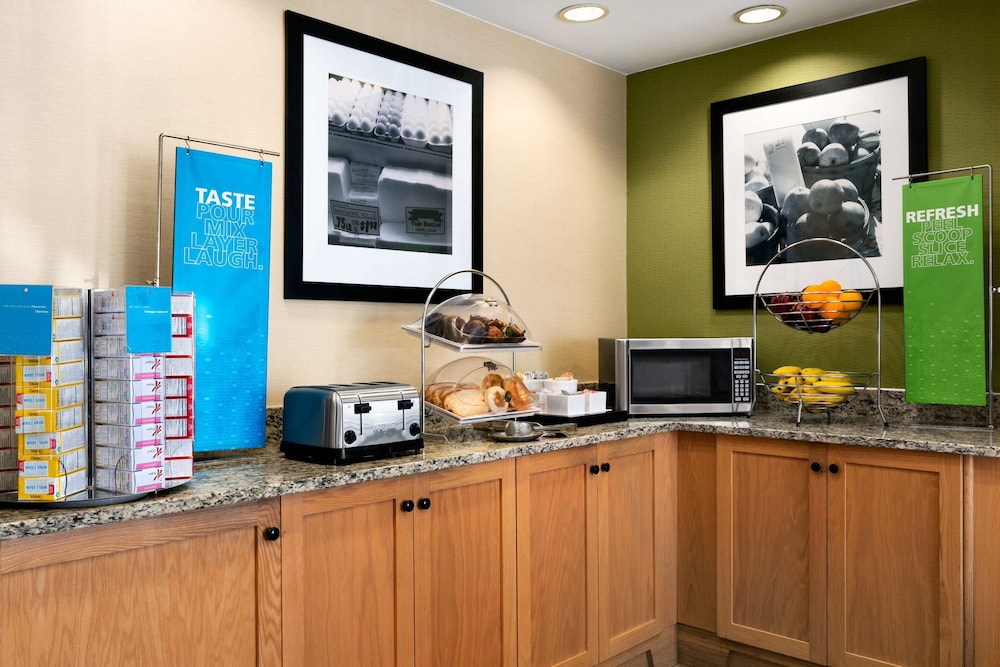 Hampton Inn Houston Willowbrook Mall - photo 19