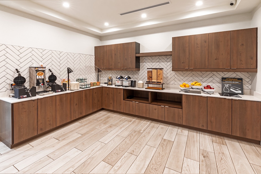 Staybridge Suites Portland by IHG - photo 29