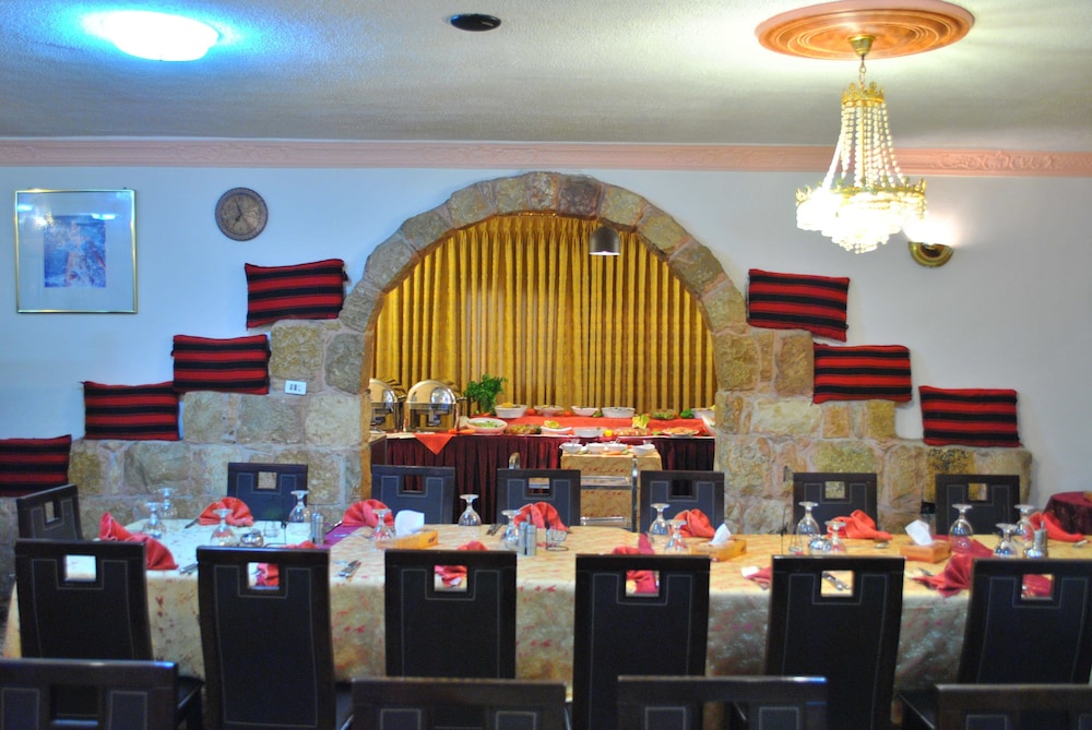 Candles Hotel in Petra, Jordan