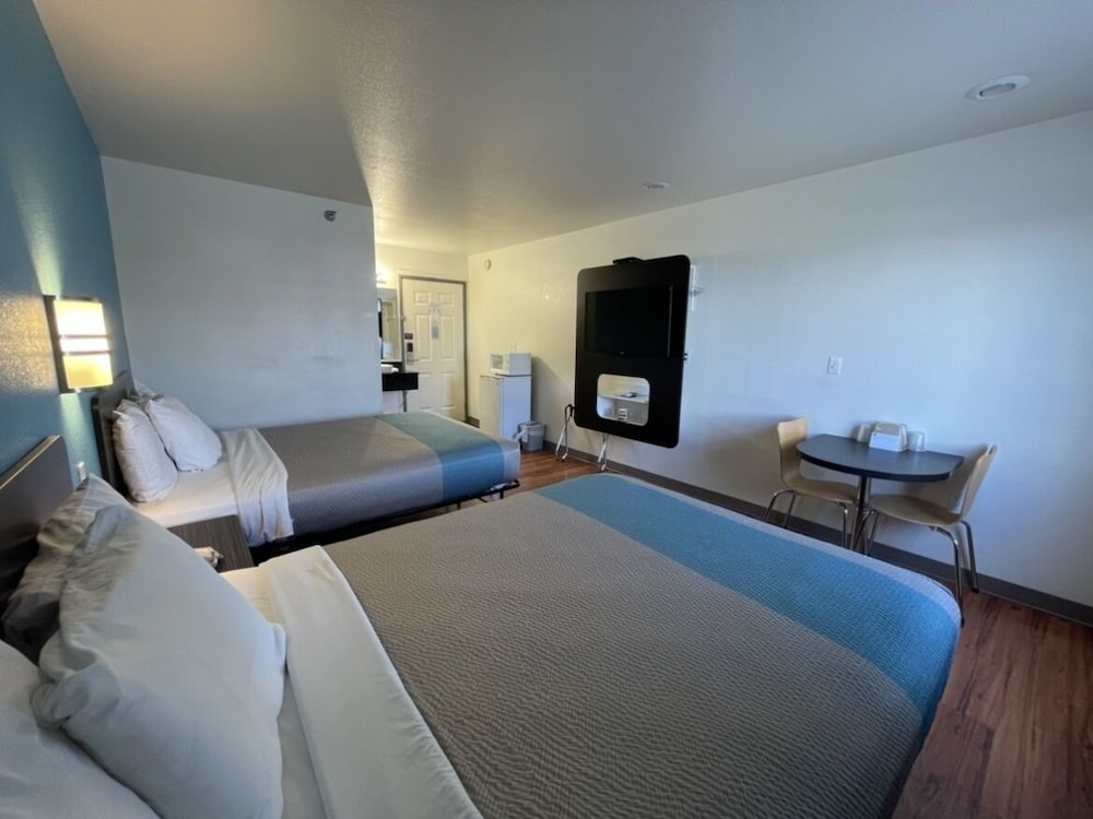 Motel 6 Rigby ID - photo 14