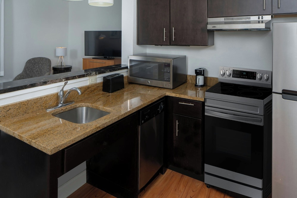 TownePlace Suites Huntsville West Redstone Gateway - photo 5