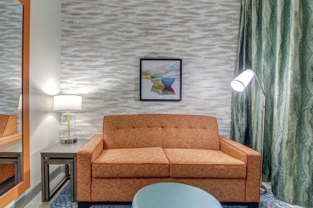 Home2 Suites by Hilton Foley - photo 22