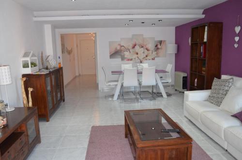 Sweet Caroline Apartment — 4-Star Luxury Hotel in Valencia, Spain