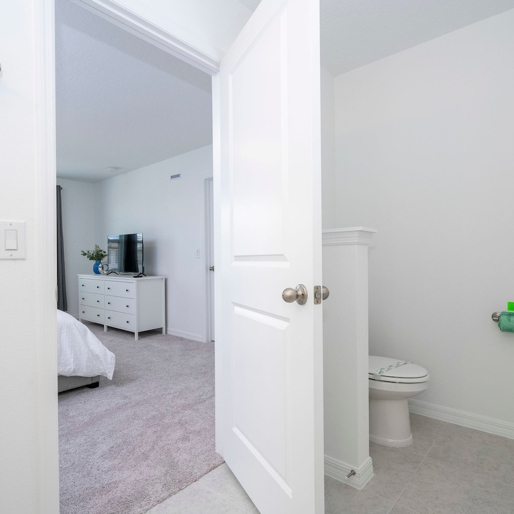 Gorgeous 3Bd Close to Disney at Festival Resort 661 - photo 29