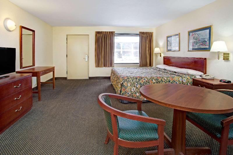 Ocean Breeze Inn - photo 14
