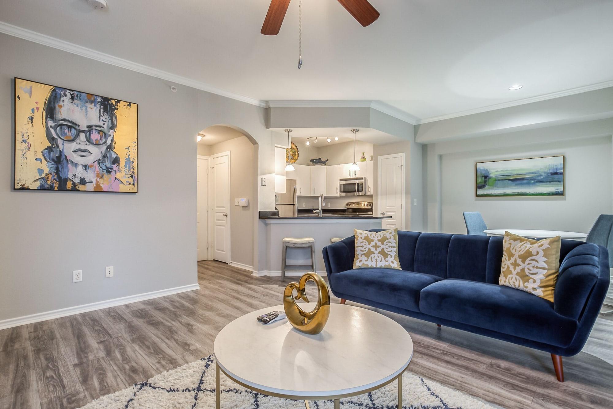 Modern Uptown Dallas Stay by Amyfinehouse - photo 28