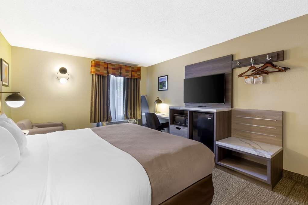 Quality Inn Raleigh Downtown - photo 9