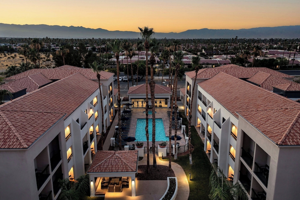 Courtyard By Marriott Palm Springs - photo 37