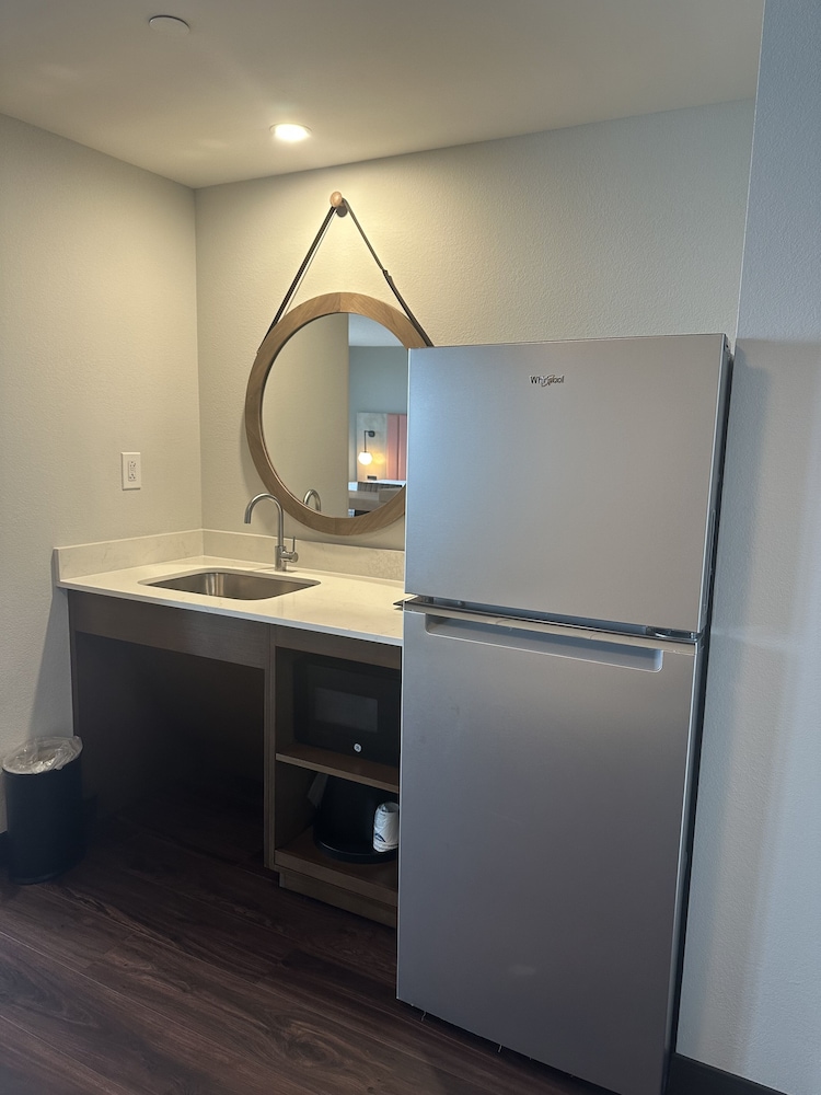 Hampton Inn Virginia Beach Oceanfront South - photo 21