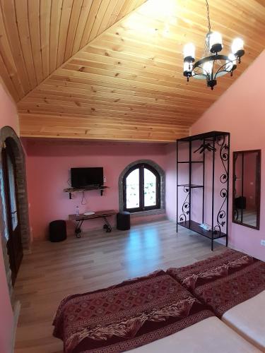 Château Fort de Manavi Boutique Hotel