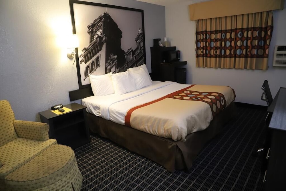 Super 8 by Wyndham Richmond Airport VA - photo 10