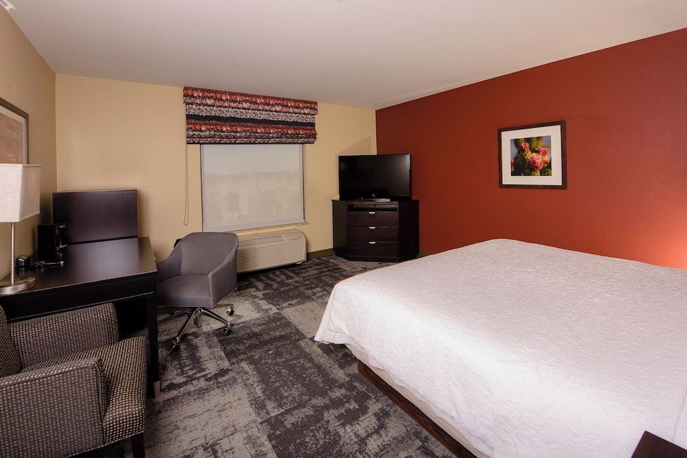 Hampton Inn & Suites Phoenix Chandler Fashion Center AZ - photo 9