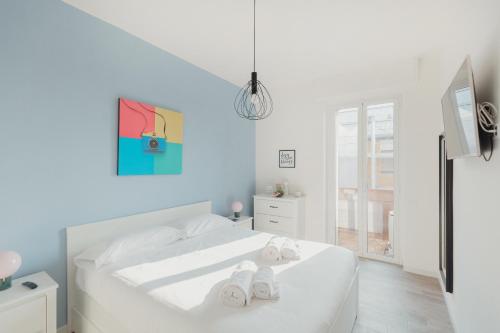 GoHost Il Sorriso di Fofò Cozy Flat Near Navigli — 4-Star Luxury Hotel in Milan, Italy