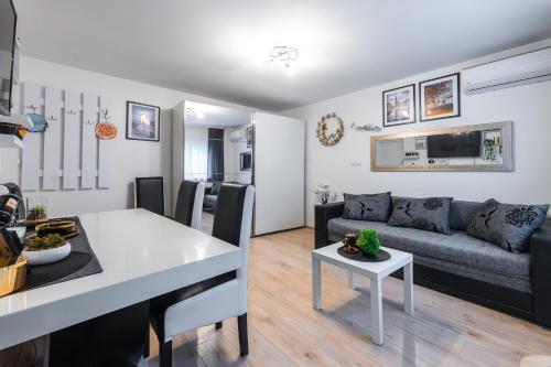 Apartman Bubi — 4-Star Luxury Hotel in Osijek, Croatia