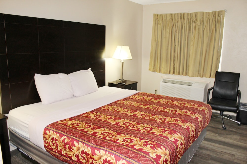 Huntington Inn - photo 14