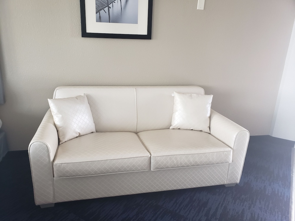 Anchor Beach Inn - photo 19