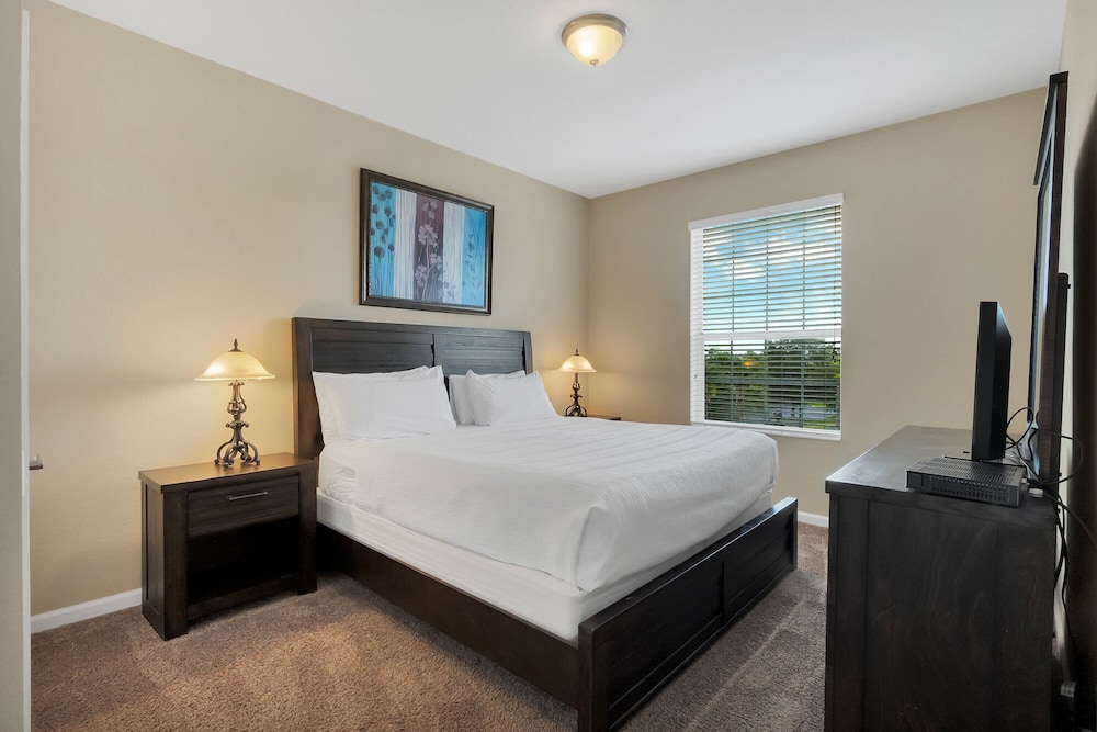 Vista Cay by Orlando Resort Rentals on Universal Boulevard - photo 17