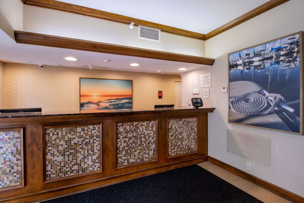 Econo Lodge Inn & Suites Foley North Gulf Shores - photo 9