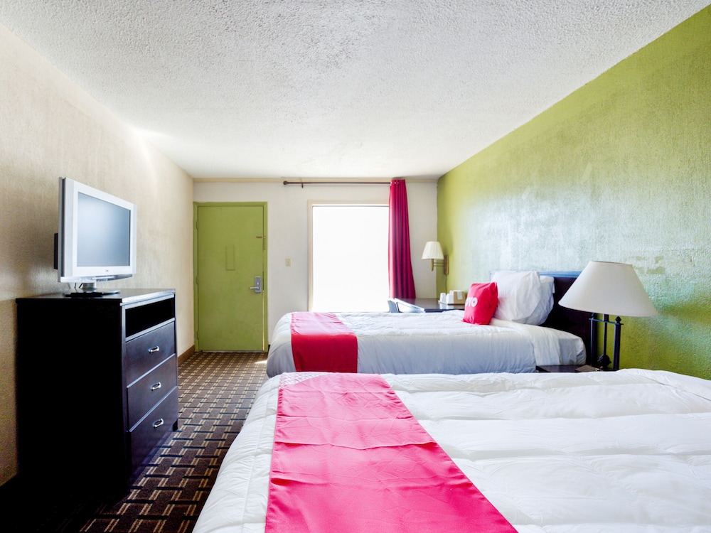 OYO Hotel Pensacola I 10 & Hwy 29 - photo 13