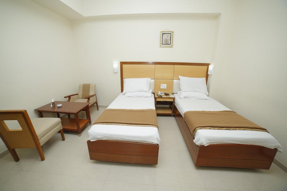 Jaya Residency — hotel in Kakinada