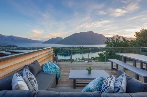 Highlands Apt Lake Views Free Parking AC BBQ — 4-Star Luxury Hotel in Queenstown, New Zealand