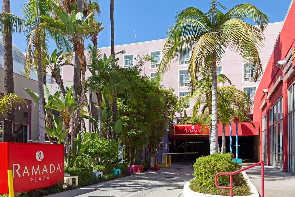 Ramada Plaza By Wyndham West Hollywood Hotel Suites — West Hollywood