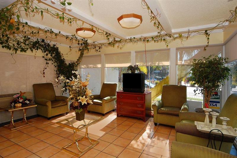 Imperial Inn Oakland - photo 32