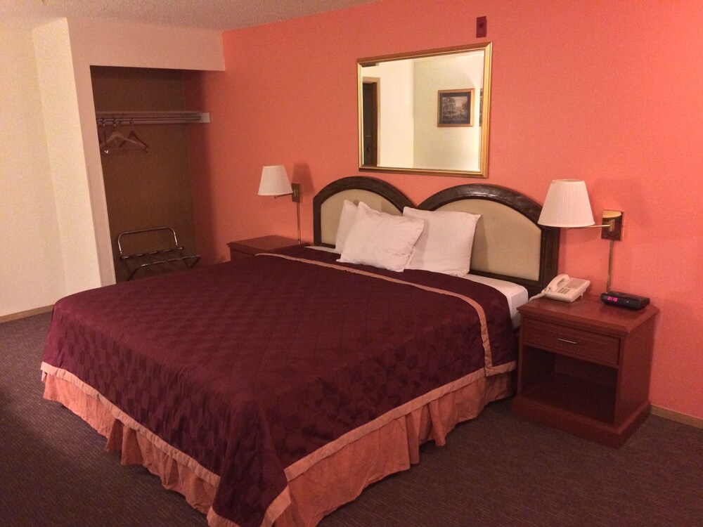 The Varsity Inn North - photo 11