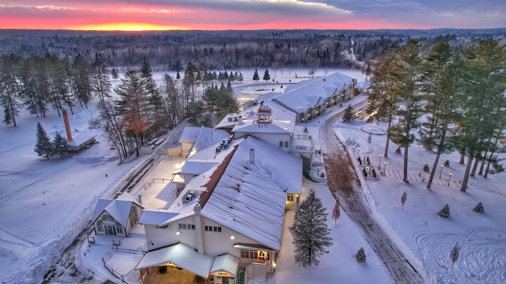 Four Seasons Island Resort - photo 102