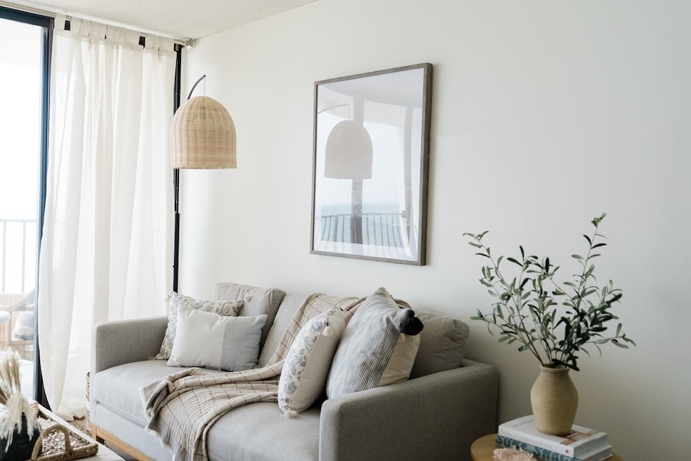 0912 White Linen Room by Atlantic Towers - photo 13