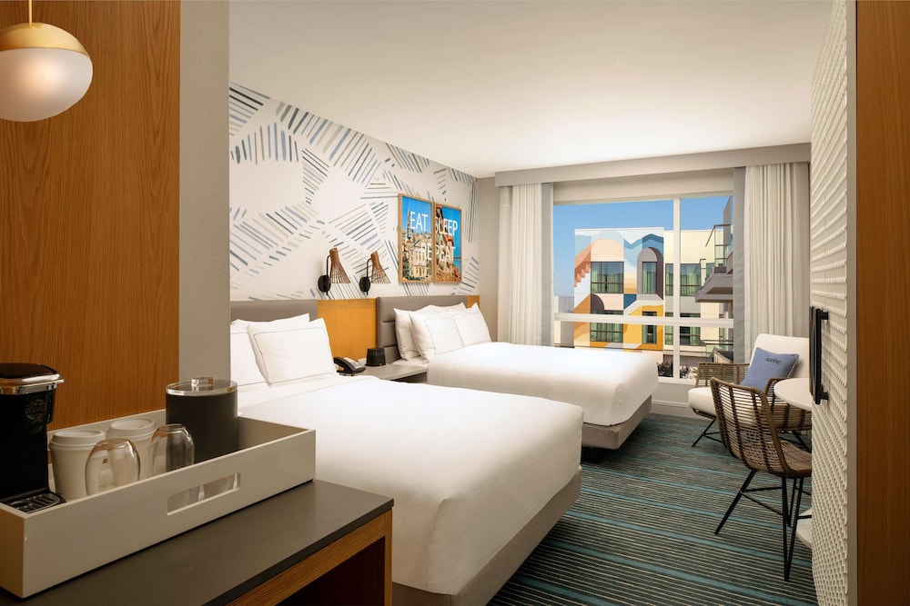 The Monsaraz San Diego Tapestry Collection by Hilton - photo 7