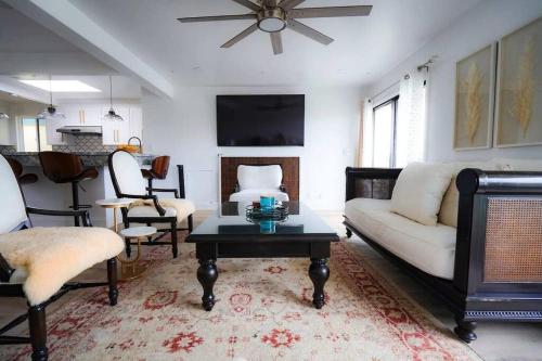 SeaView Pool HotTub W D Bikes Gated Community in Port Hueneme, United States