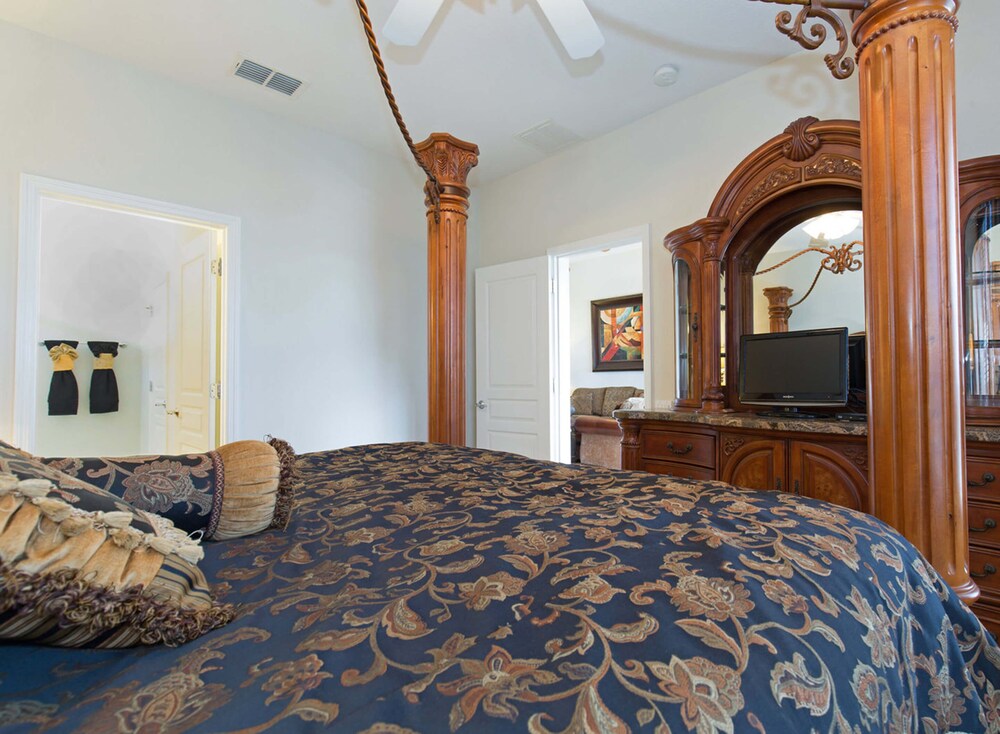 Palace in Paradise - photo 5