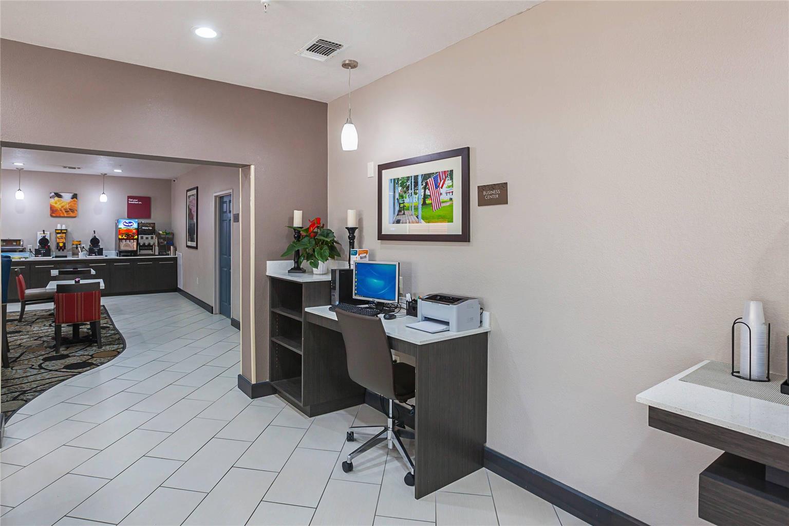Comfort Suites Lewisville Dallas - photo 22