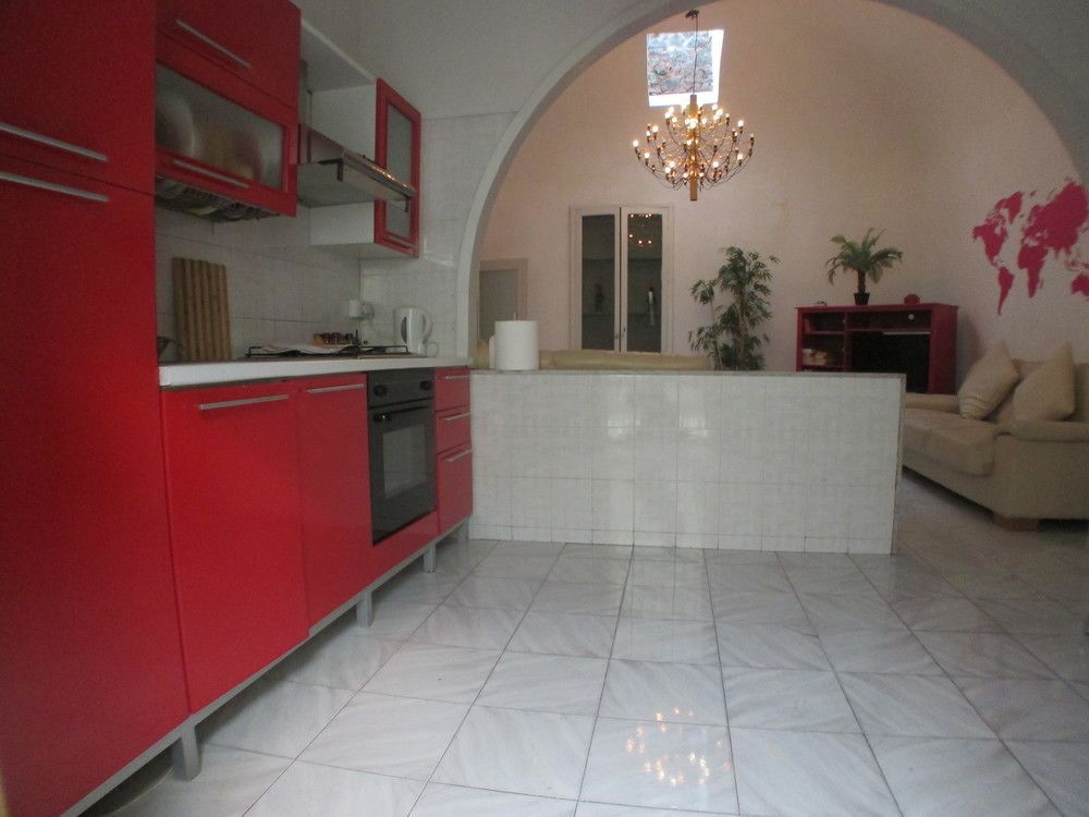 Flat 13 — 4-Star Luxury Hotel in Catania, Italy